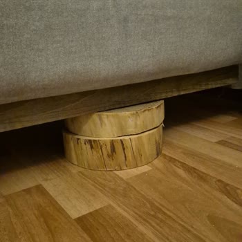 Kelebek Mobilya’nın Koltuk Takımının Ayağı 4 Yılda Kırıldı: Ücretsiz Dayanıklı Yedek Parça Talebi