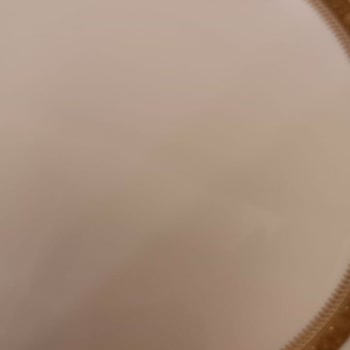 Hepsiburada'da Yıkanabilir Dediği Yemek Takımı Yaldızı Atıyor, Satıcı İadeyi Reddediyor