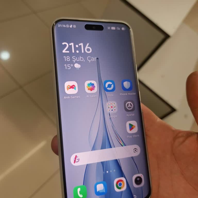Dayanıklı İddialarına Rağmen Tekno Spark Slim 5G Telefonun Güç Tuşunda Kısa Sürede Arıza