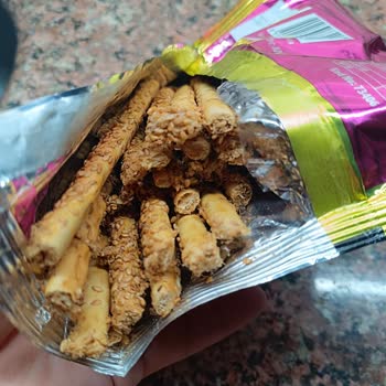 Eti Susamlı Çubuk Krakerde Böceklenme Tespiti Ve Sağlık Endişesi
