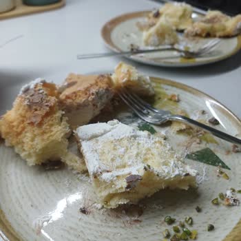 Bayat Ve Kalitesiz Pasta İçin 600 TL İade Talebi