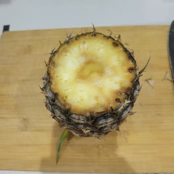 Migros Antakya Mağazasından Bozuk Ananas Satışı İçin İade Talebi