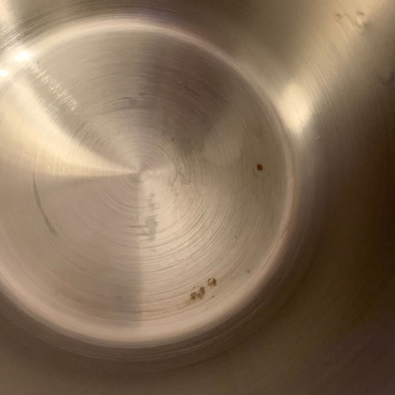 Paslanan Jumbo Çaydanlık Ve İletişimsiz Servis Süreci