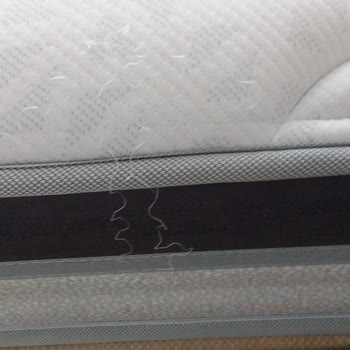 Çift Kişilik Yatak Dikişleri Bir Hafta Sonra Ayrıldı, Değişim Bekleniyor