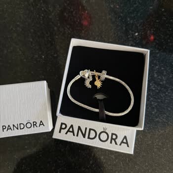 Pandora Bileklik Kısa Sürede Kendiliğinden Düşerek Kayboldu, Mağaza Cevap Vermedi