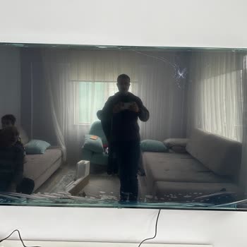 Kırık Ekran Ve Gizli Kutu Hasarı İçin Vatan Bilgisayar’dan İade Talebi