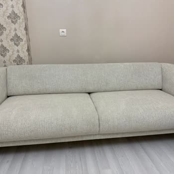 İstikbal Mağazasındaki Defolu Ve Eksik Mobilyalar İçin Tam Değişim Talebi