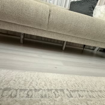 İstikbal Mağazasındaki Defolu Ve Eksik Mobilyalar İçin Tam Değişim Talebi