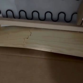 Kırık Koltuklar, İade Reddi Ve Personelin Kötü Tutumu