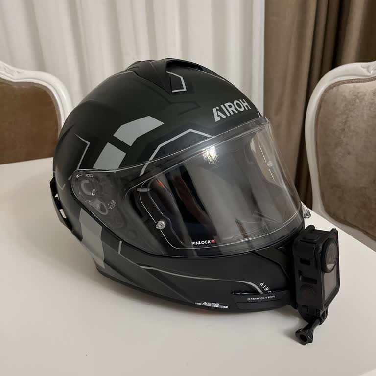 Kısa Sürede Buğulanmaya Başlayan Pinlock Ve İlgisiz Mağaza Personeli