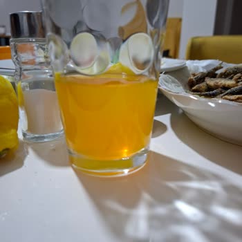 Şok Market’te Satılan Süresi Geçmiş Ve Bozuk Fanta