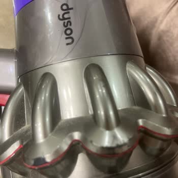 Hasarlı Gelen Dyson V11 Süpürge Çekim Gücü Düşük Ve Çalışmıyor, Servis Çözüm Sunamıyor