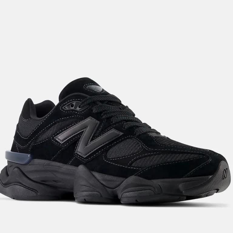 New Balance 9060 Ve Triple Black Modelleri Stokta Yok, Sahte Ürün Riski Artıyor