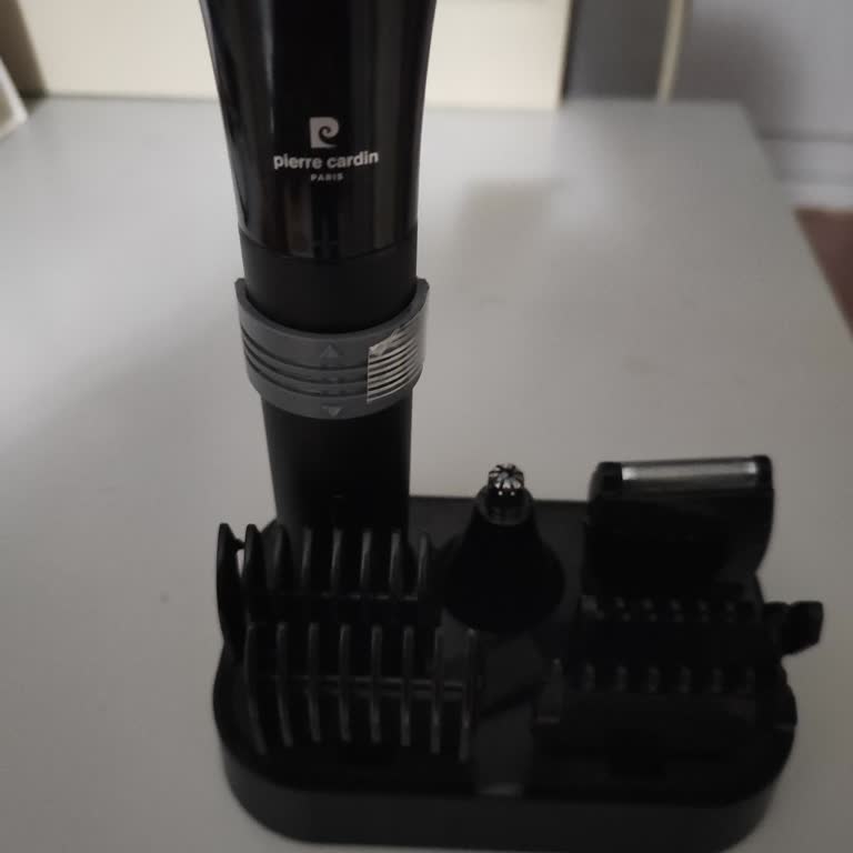 A101'de Aldığım Pier Cardin Tıraş Makinesi Sakalı Çekiyor, Kesim Yapmıyor