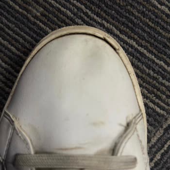 Kinetix Ayakkabısında Üretim Kusuru Nedeniyle Erken Deformasyon