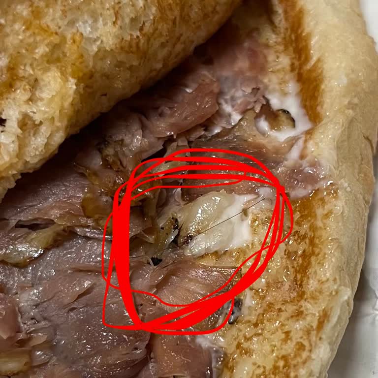 Arby's Siparişinde Kıl Ve Soğuk Yemek, Hijyen Skandalı Ve İade Reddi