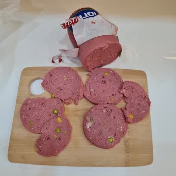 Bozuk Torku Salamı: Sağlık Tehdidi Ve İade İsteği