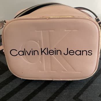 Garantili Calvin Klein Çanta Derisi Hızla Soyuluyor Boyner'den Cevap Yok