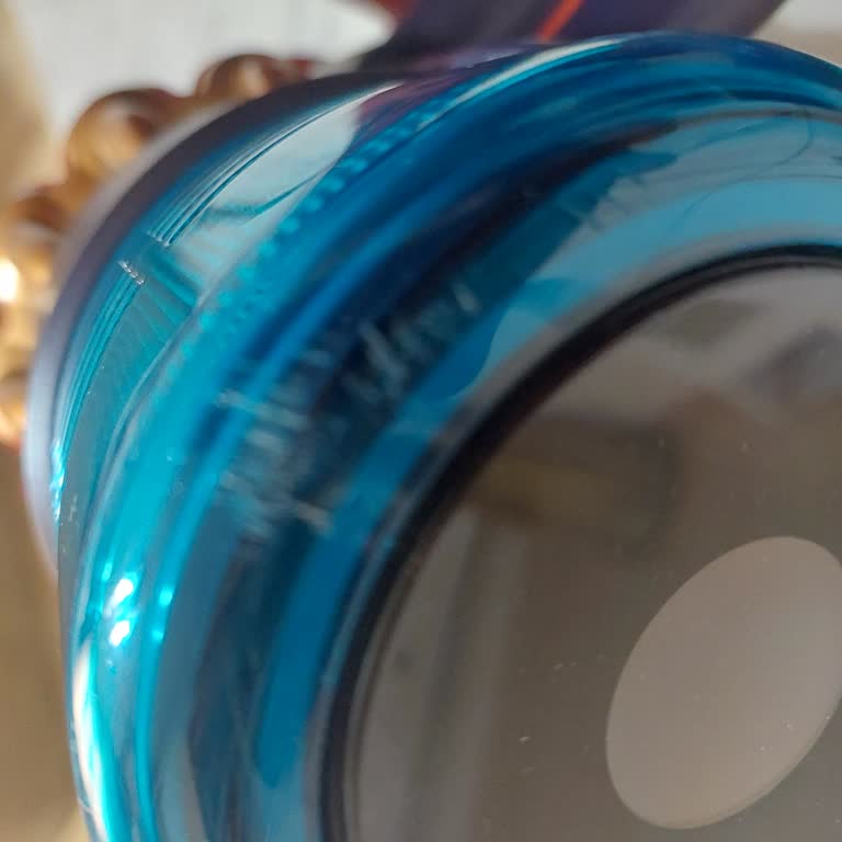 Deforme Parçalı Dyson Süpürgem Servis Sonrası Geri Döndü Değişim Talebi