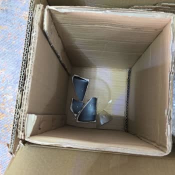 Kırık Vazo, Yetersiz Paketleme Ve Cevapsız Müşteri Hizmetleri