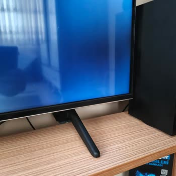 Işık Sızması Sorunu Görüntü Kalitesini Bozuyor Arçelik Grundig TV İçin Onarım Veya İade Talebi