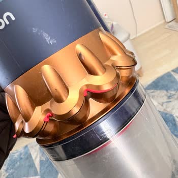 Dyson Gen5 Süpürgenin Silikon Parçalarının Kısa Sürede Soyulması Ve Değişim Talebi
