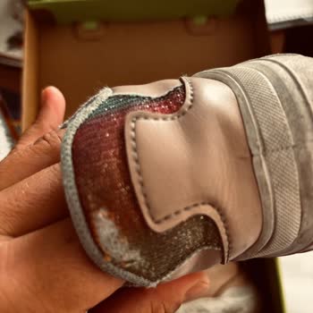 Kısa Sürede Parçalanan Çocuk Ayakkabısının Üretim Sorunu Olarak Tanınması Ve İade Talebi