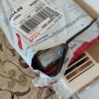 Kargo Paketi Hasar Görmüş Ve Taşıma Sürecindeki Özensizlik Şikayeti