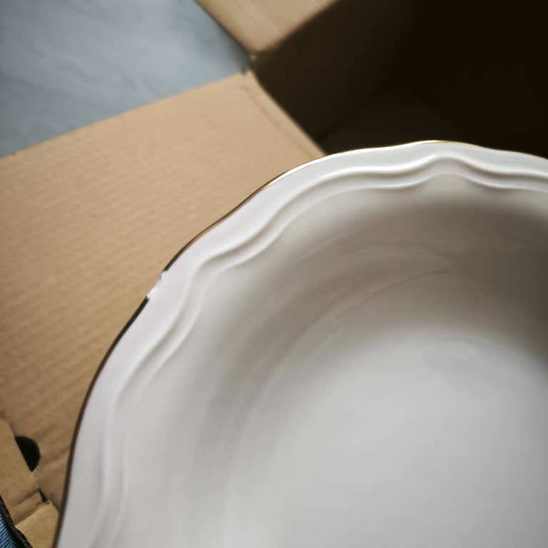 Kırık Parça İçin Parça Tedariği Talebi Ve Geri Dönüş Yok