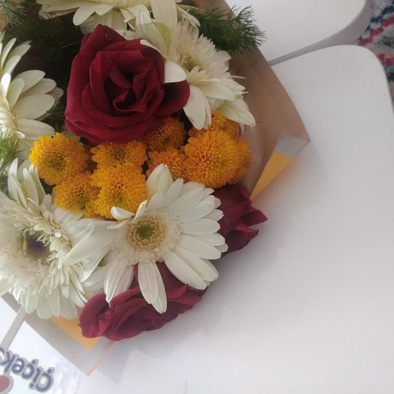 Doğum Günü Çiçeği Görseliyle Uyuşmuyor, Acil Yeniden Gönderim Talebi