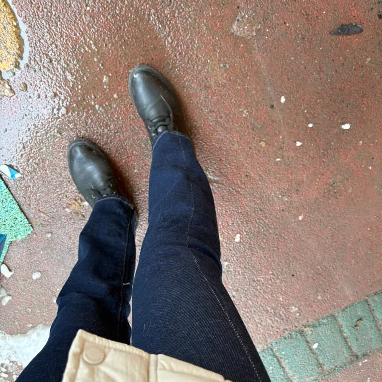 Mavi Mağazasında Dikiş Hatası Olan Pantolon İçin İade Ve Değişim Talebi