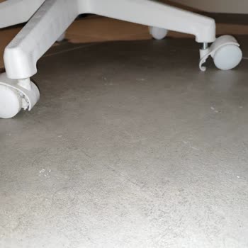 Kırılan Tekerlekli Ofis Sandalyesi Ve İade Reddi