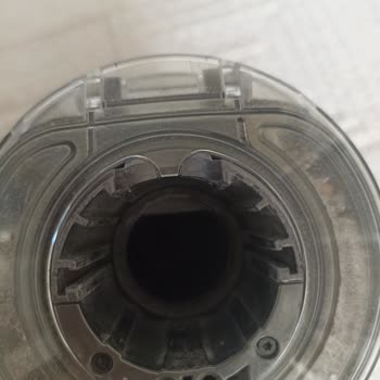 Dyson V12 Süpürge Borusu Kırıldı Ve Filtre Uyarısı Çıkıyor