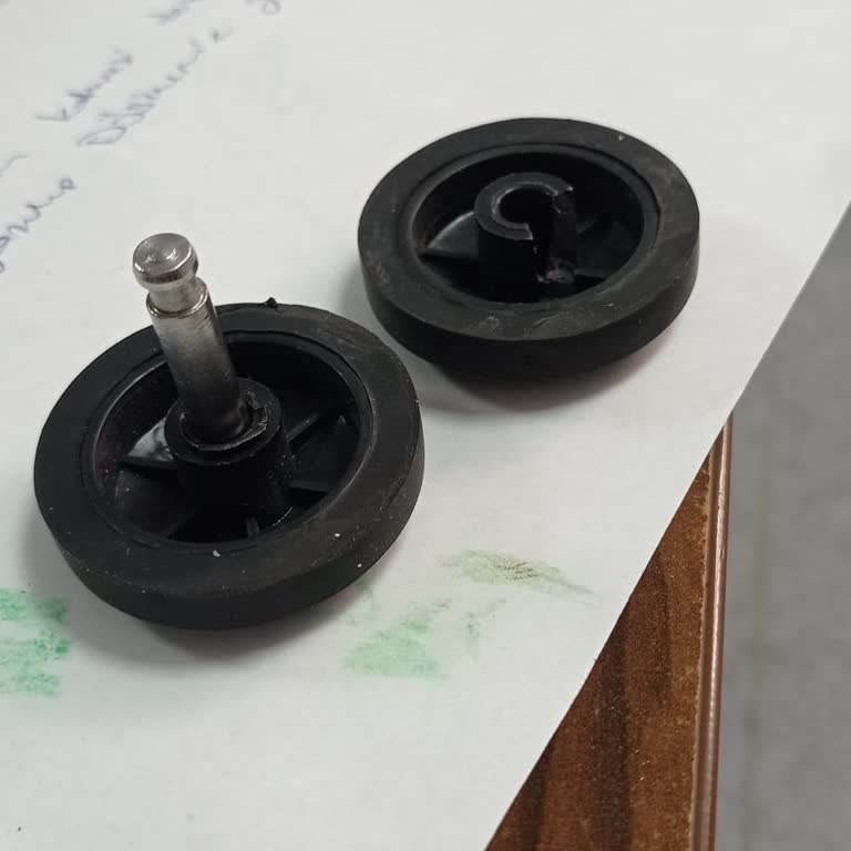 Aura Cleanmax Tekeri Kırıldı, Garanti Kapsamı Dışında Ücret İstendi