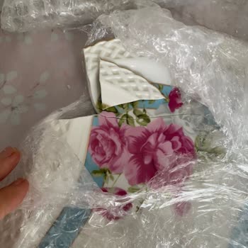 Aras Kargo’dan Gelen Kırık Fincan Takımı İçin Tazminat Talebi