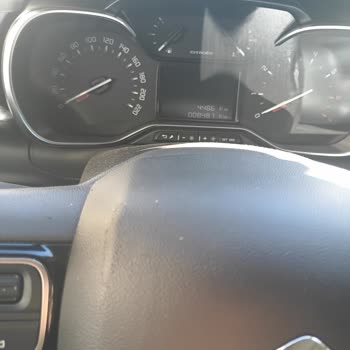 Garanti Süresinde Airbag Kaplamasındaki Soyulma Sorunu Ve Yetkili Servisin Ücret İsteği