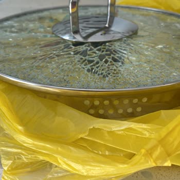 Cam Kapak Patladı, Garantiden Cevap Bekliyorum