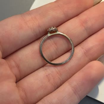 Pandora Yüzük Kısa Sürede Kararıp Yeşil İz Bıraktı, Güvenim Sarsıldı