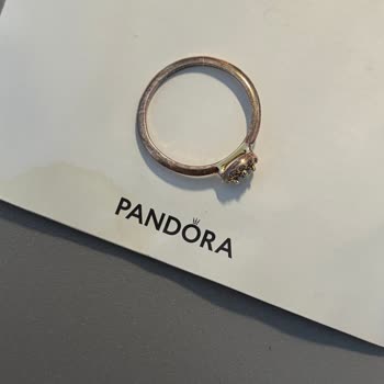 Pandora Yüzük Kısa Sürede Kararıp Yeşil İz Bıraktı, Güvenim Sarsıldı