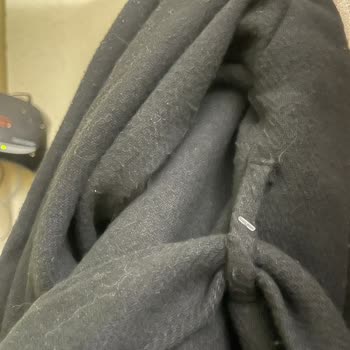 Kesik Etiketli Ve Tüylenen Kabanın İadesi Reddedildi