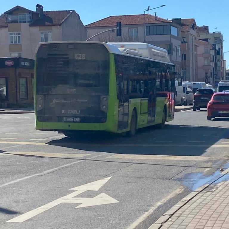 Şoförün Durakları Atlaması Ve Yolcu Mağduriyeti