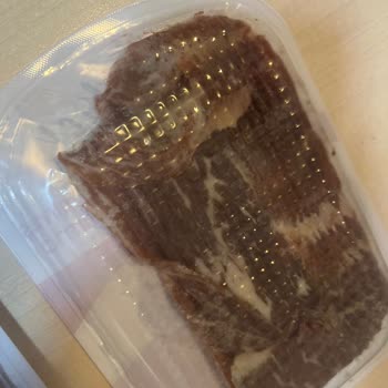 Açılmamış Dana Pastırması Küflenmiş Çıktı Ve İade Talebi