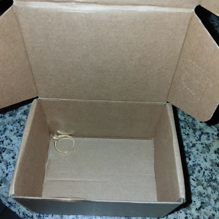 Yanıltıcı Reklam, Geciken Kargo Ve İade Reddi