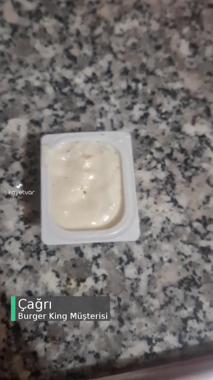 Burger King Mayonez Küflü, Ürün Çöpe Gitti videonun kapak resmi