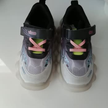 İşıklı Çocuk Ayakkabısı Az Kullanımda Bozuldu, Ücretsiz Değişim Talebim Reddedildi