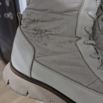 Greyder Botlarda Küf Benzeri Lekeler Ve Kalite Sorunu