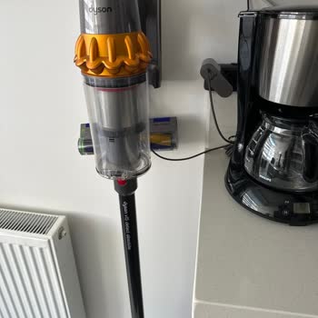 Dyson V15 Süpürge Garanti Sonrası Sürekli Arıza Veriyor Ve Ücretsiz Servis Talep Ediyorum