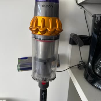Dyson V15 Süpürge Garanti Sonrası Sürekli Arıza Veriyor Ve Ücretsiz Servis Talep Ediyorum