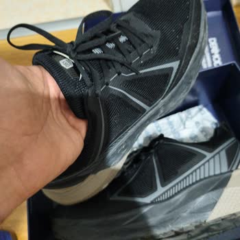 Ayakkabının Kısa Sürede Kötü Koku Yapması Ve Mağazanın Kullanıcı Hatası İddiasına Karşı Şikayet