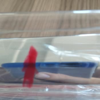 Kırık Kapı Çıta Takımı Ve Yanıtsız WhatsApp İletişimi Nedeniyle Yeniden Gönderim Talebi